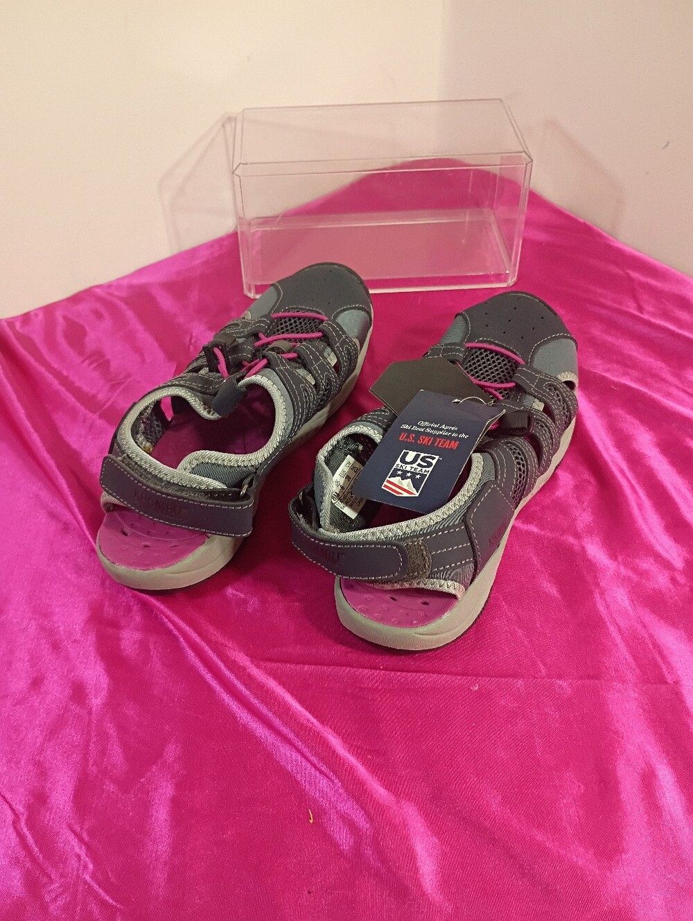 KHOMBU Cameron 2 River Sandal, size 8M, Gray Pink. NWT Is